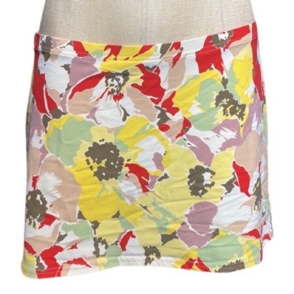 CALVIN KLEIN SWIM SKIRT WEAR SIZE MEDIUM - Picture 1 of 5